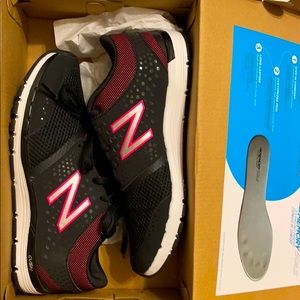 New balance sports shoes